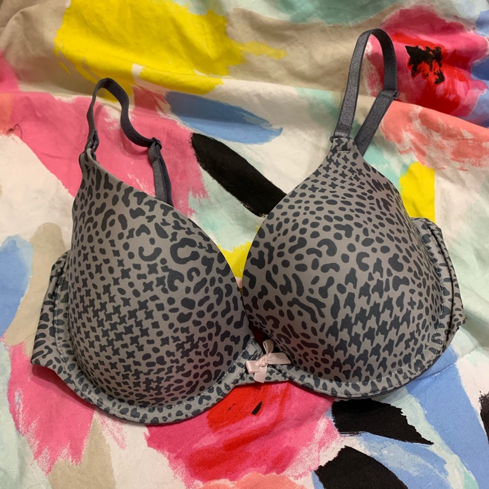 Victoria’s secret lined demi leopard bra new